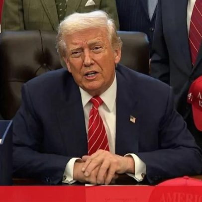 Trump reage a perguntas sobre Epstein durante coletiva de imprensa