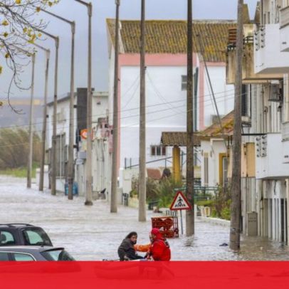 Inundação em Alcácer do Sal alarga área alagada com móveis a flutuar