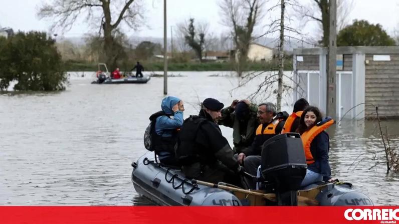 Povoação da Ereira está isolada devido às cheias