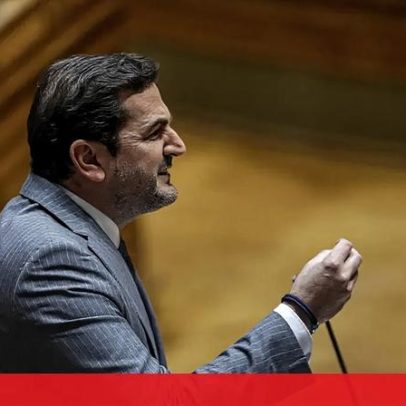 PSD pede bom senso à oposição para não substituir o Governo