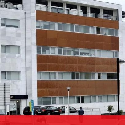 Jovem que ordenou massacres no Brasil começa a ser julgado