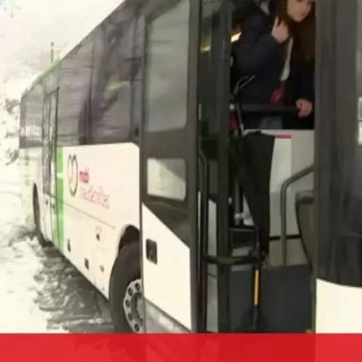 Todos os passageiros do autocarro preso pela neve em Castro Daire foram retirados