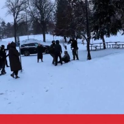 Novos confrontos entre agentes de imigração e manifestantes em Minneapolis