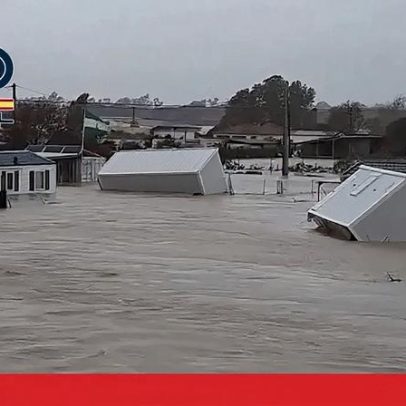Tempestade Leonardo causa inundações e encerramento de estradas no sul de Espanha