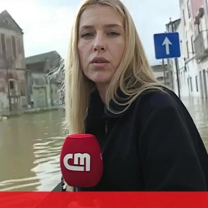 Equipa da CMTV percorre ruas inundadas de Santarém em canoa