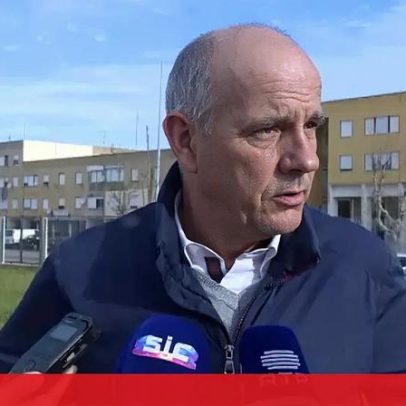 Paulo Raimundo votou, destacando o exercício do direito cívico