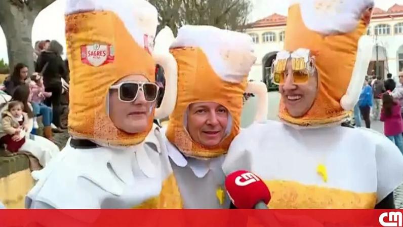 Centenas de pessoas espalham alegria pelas ruas de Elvas para celebrar o Carnaval