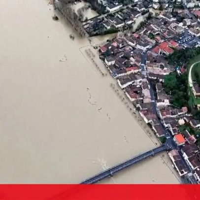 Drone mostra casas e carros submersos em cheias no sudoeste da França