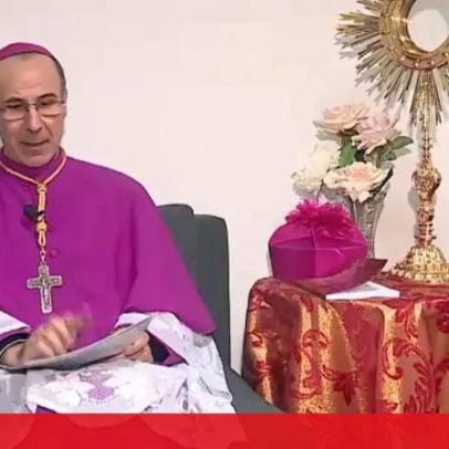 Bispo Salvatore Mica-lef explica legitimidade e validade dos sacramentos