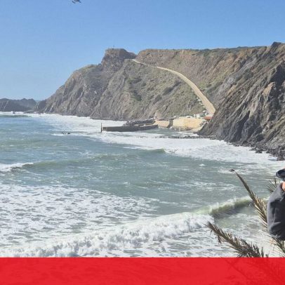Retomadas as buscas por jovem turista desaparecido na Praia da Arrifana