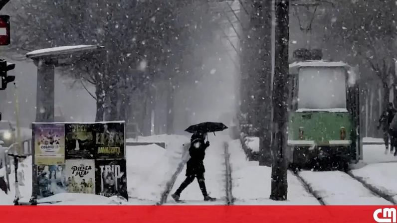 Região enfrenta a segunda vaga de neve em menos de uma semana, com alertas para estradas perigosas.
