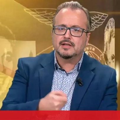 Vítor Pinto critica árbitro por fingir que nada aconteceu
