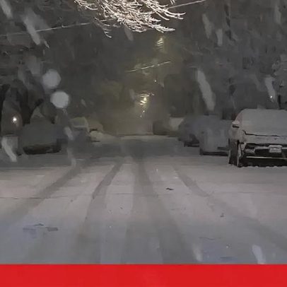 Tempestade de neve paralisa Nova Iorque