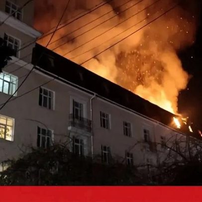 Hotel em Sumy, Ucrânia, é atingido por ataque de drones russos