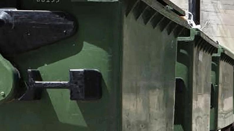 Contentores do lixo ficam cheios em Évora por falta de camiões para recolha