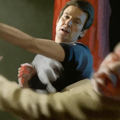 Dois homens na cadeia por agredir os pais