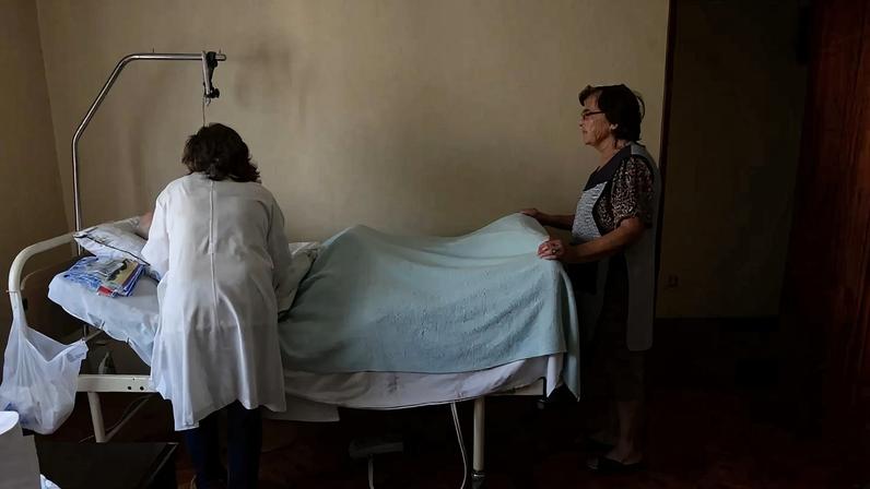 Mais de metade dos utentes morreram à espera de vaga em cuidados paliativos em 2024