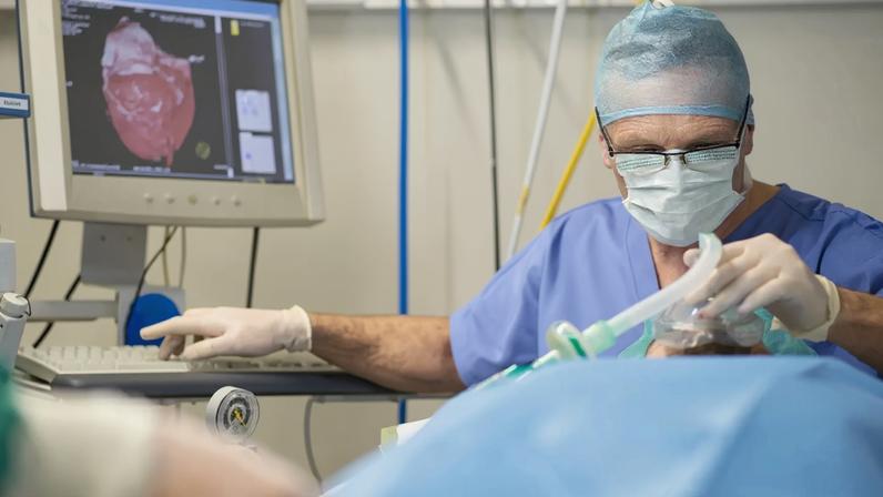 Entidade Reguladora da Saúde averigua constrangimentos de acesso a cirurgia cardíaca