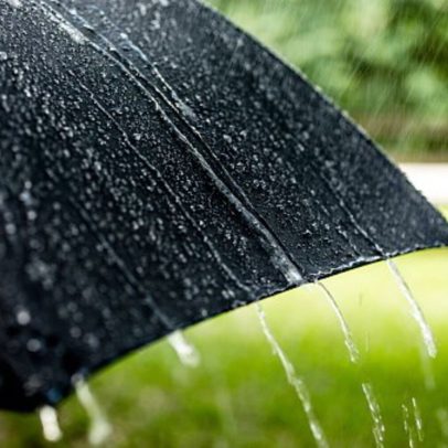 Tempestade Nils causa mais uma vítima na França e 450 mil sem energia