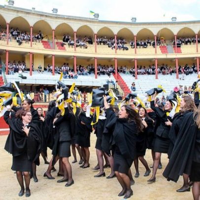 Estudantes afastam Chega da Universidade de Coimbra por colisão com estatutos da AAUC