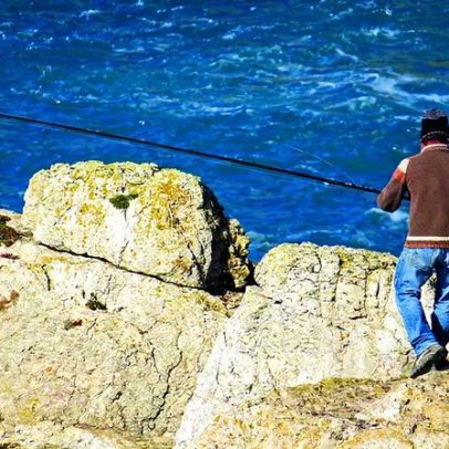 Barcos parados desde dezembro pelo mau tempo geram impacto entre pescadores
