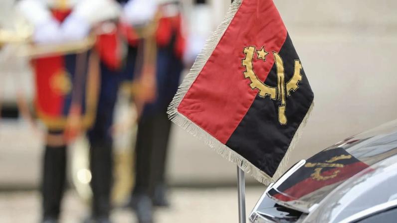 Bandeira de Angola