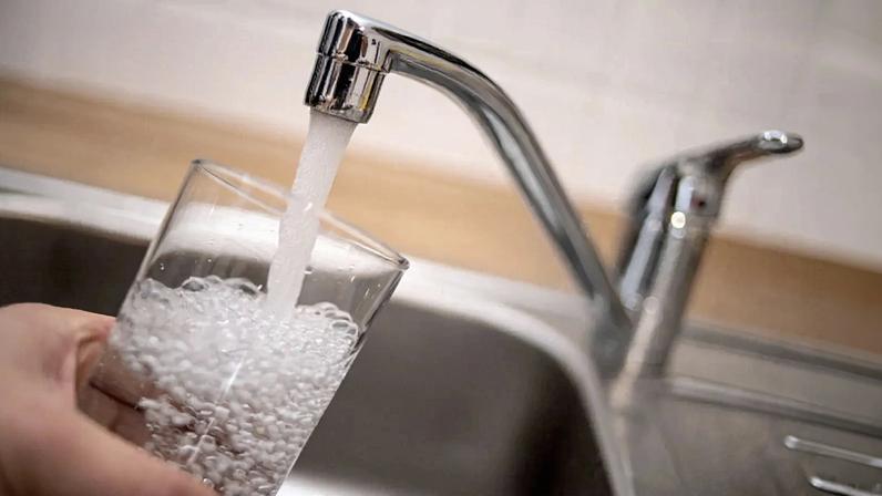 Água da rede pública da Batalha em condições para consumo humano