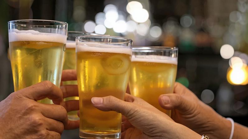 Proibição de venda de bebidas alcoólicas para consumo no exterior em Lisboa entra hoje em vigor