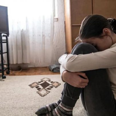 Ciberviolência sexual afeta raparigas, prejudicando autoestima e escolaridade