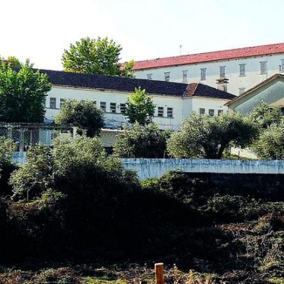 Reclusos de Leiria e Castelo Branco ajudam obras em cadeias afetadas por Kristin