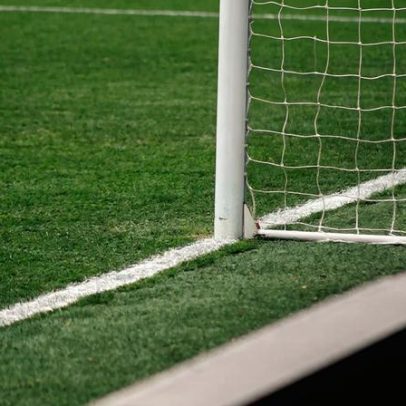Pais acusam AF Porto de irresponsabilidade por manter jogos de crianças em temporal