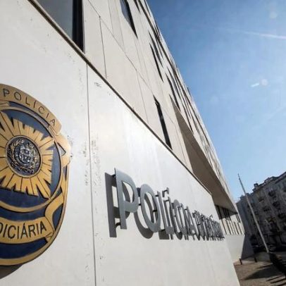 Prisão preventiva para alegados traficantes que usavam carro funerário