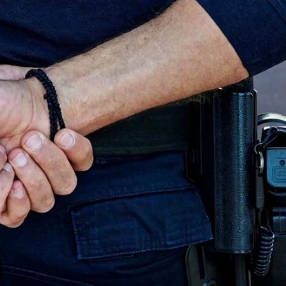Parlamento discute alargamento do uso de armas por polícias