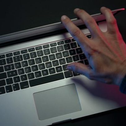 Hackers russos exploram falha do Office para atacar governo ucraniano
