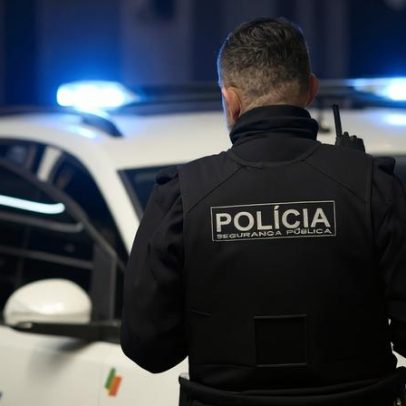 Morto a tiro dentro de carro em Queluz