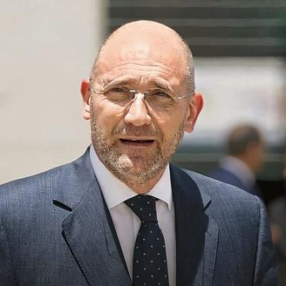 Passos acusa o Estado de frear o crescimento e prevê 2027 com cenário fraco