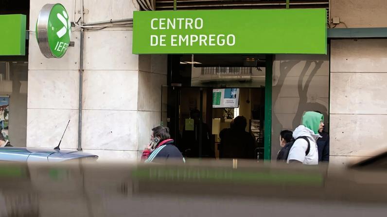 Despedimentos coletivos aumentaram cerca de 11% em 2025