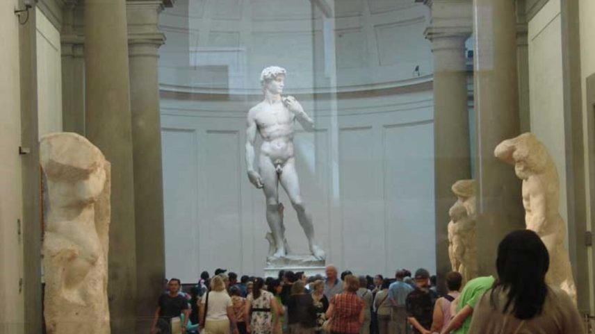 David, de Miguel Ângelo, exposta na Galeria da Academia, em Florença