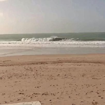 Dezoito barras marítimas fechadas e cinco condicionadas por agitação marítima
