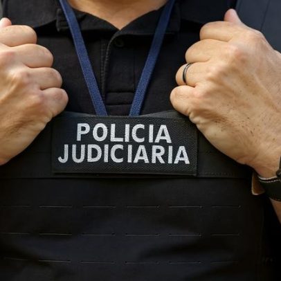 Homem detido por esfaquear colega de casa no peito