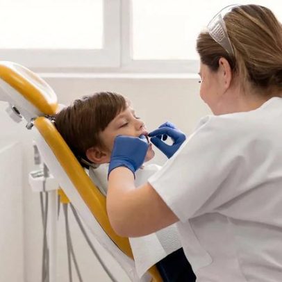 Crianças e jovens até aos 18 anos são os maiores utilizadores do cheque-dentista