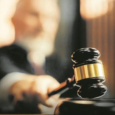 Tribunal grego condena quatro pessoas por escutas ilegais