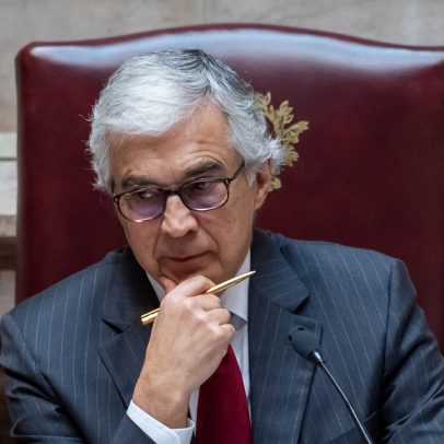 Aguiar Branco afirma que o Estado tem papel supletivo na resposta ao risco