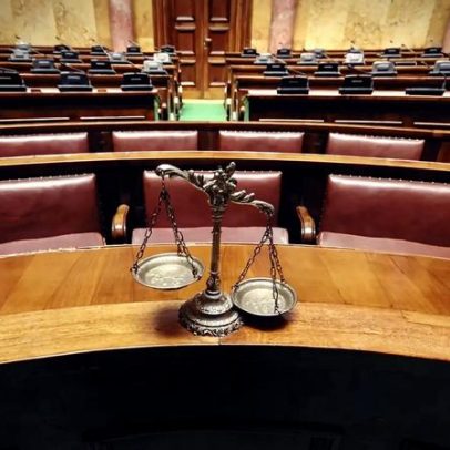 Prisão de arguidos por assalto a banco em Leiria no dia do apagão