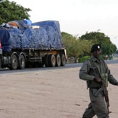 Suspeitos disparam contra veículo de jornalista de canal privado moçambicano