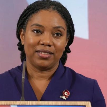 Líder Conservador Britânico pede demissão do primeiro-ministro Starmer