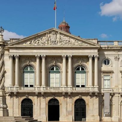 Câmara de Lisboa avança com obra após deslizamento de terras na Graça