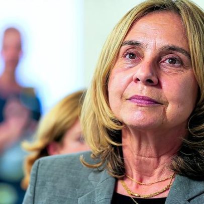 Primeiras urgências regionais abrem em breve, afirma ministra da Saúde