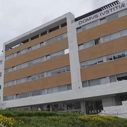 Doença de advogada atrasa julgamento de ex-autarcas de Oliveira de Azeméis