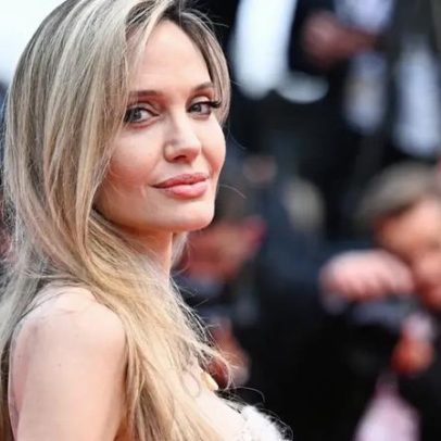 Angelina Jolie fala sobre decisão de dupla mastectomia e orgulho nas cicatrizes
